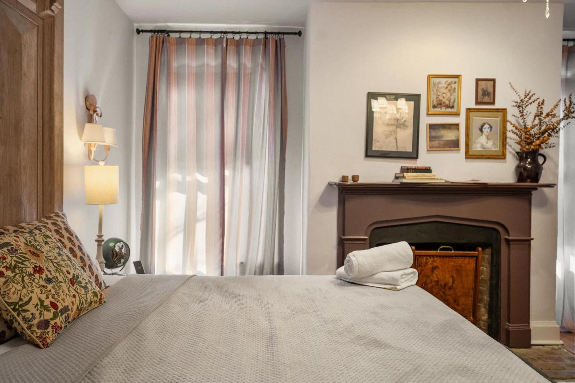 Cozy Corner In Frankfort Hideaway